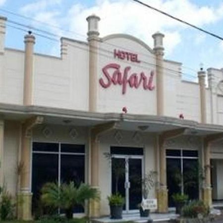 Hotel Safari Jember Luaran gambar