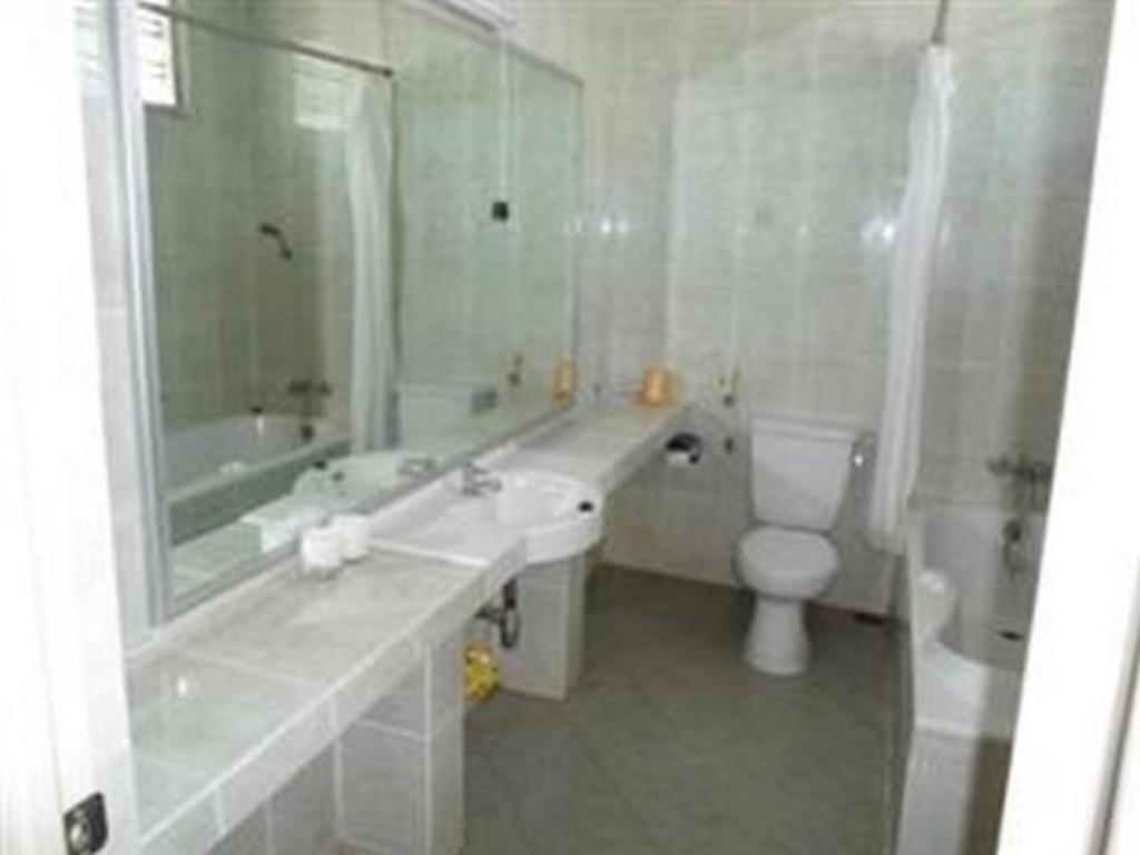 Hotel Safari Jember Luaran gambar